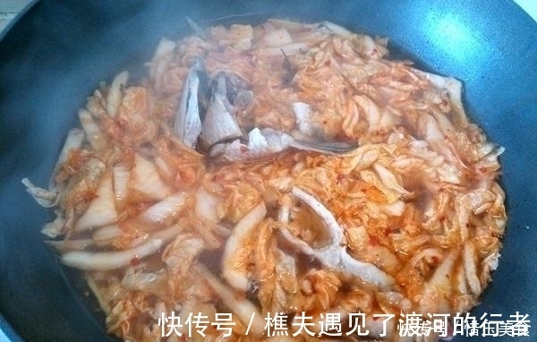酸菜鱼|酸菜鱼新做法，好吃到爆，八成正宗，二成创新，没有一点土腥味！