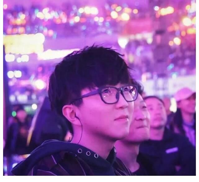 《令人心動(dòng)的offer3》中，毛不易分享做護(hù)士時(shí)的emo時(shí)刻，好真實(shí)