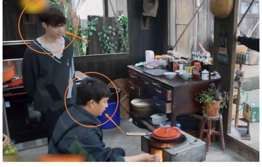 張藝興被黃渤花式催著找女朋友，羞澀回應(yīng)，粉絲卻不樂(lè)意了