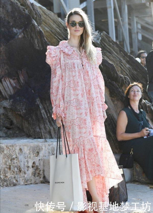 五十岁的女人要会打扮，少穿这4种“妈妈装”，显老廉价掉气质