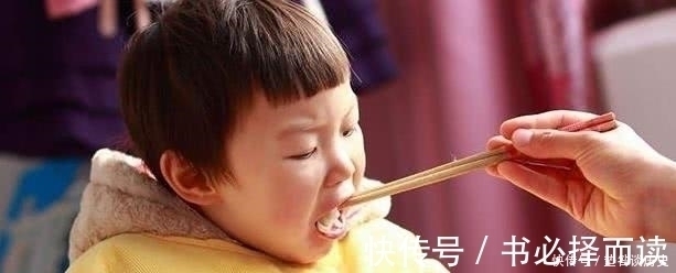 孙子|7岁孙子长出“双排牙”,每一颗都要拔,奶奶自责都是我的错