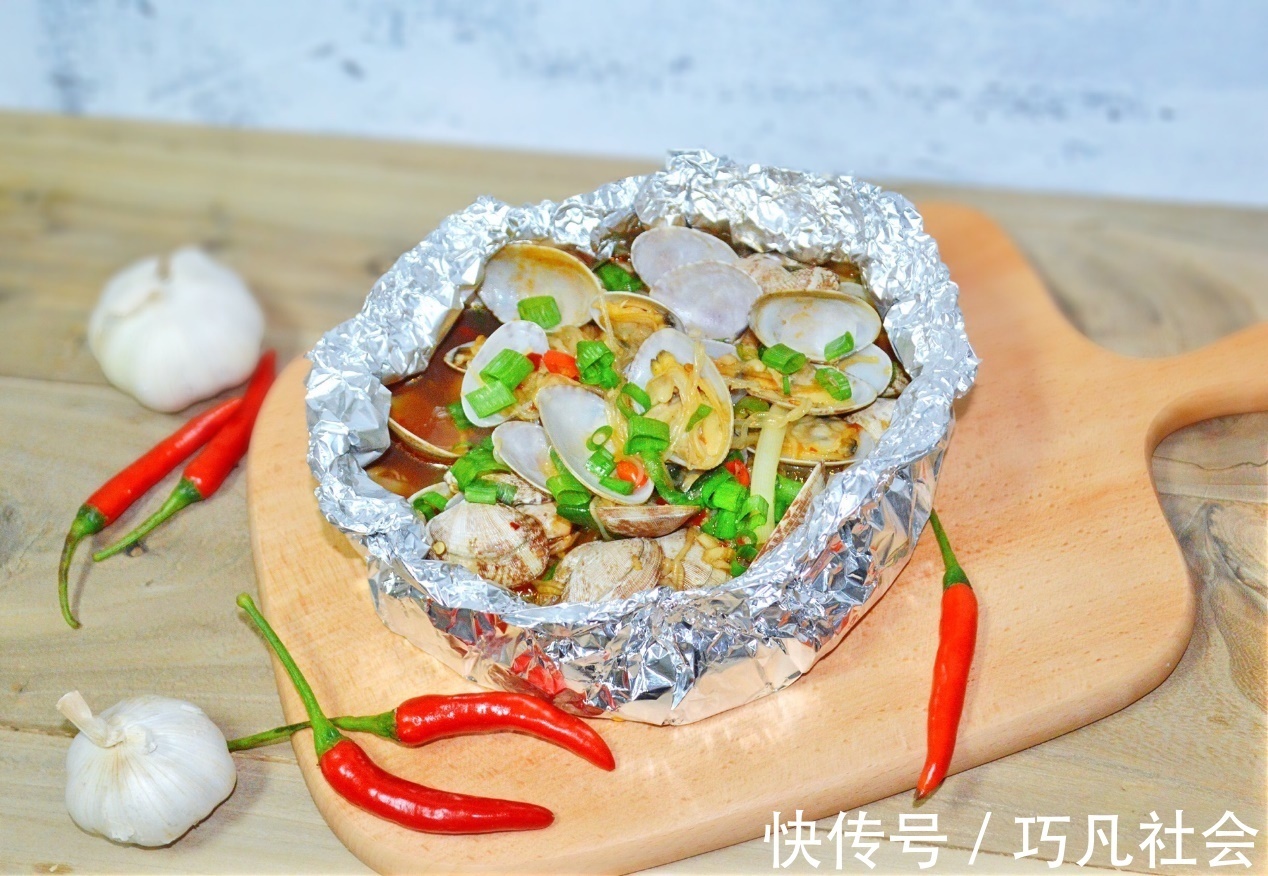 金针菇|花甲味道鲜美，制作简单，健康有营养