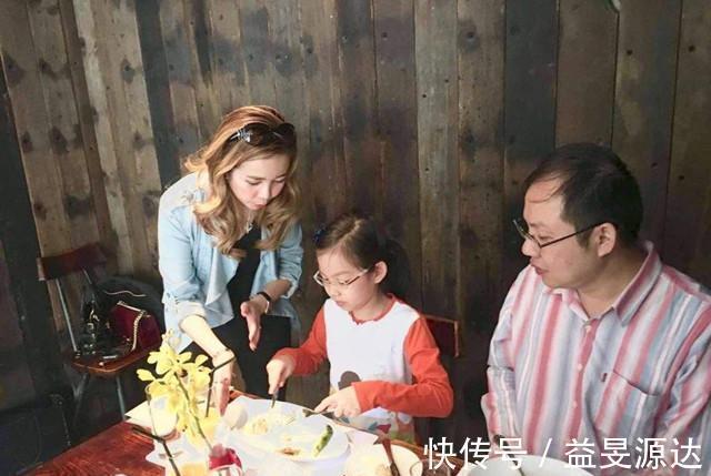 教养|孩子有没有教养,一顿饭就能够看得出来,儿时打好基础很重要
