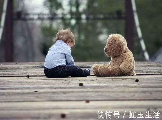 伤害|“新型家庭暴力”正在伤害孩子,比打骂更可怕,家长还不以为意