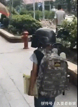 |搞笑GIF:妹子身材这么好,还坚持去健身,我也要坚持去