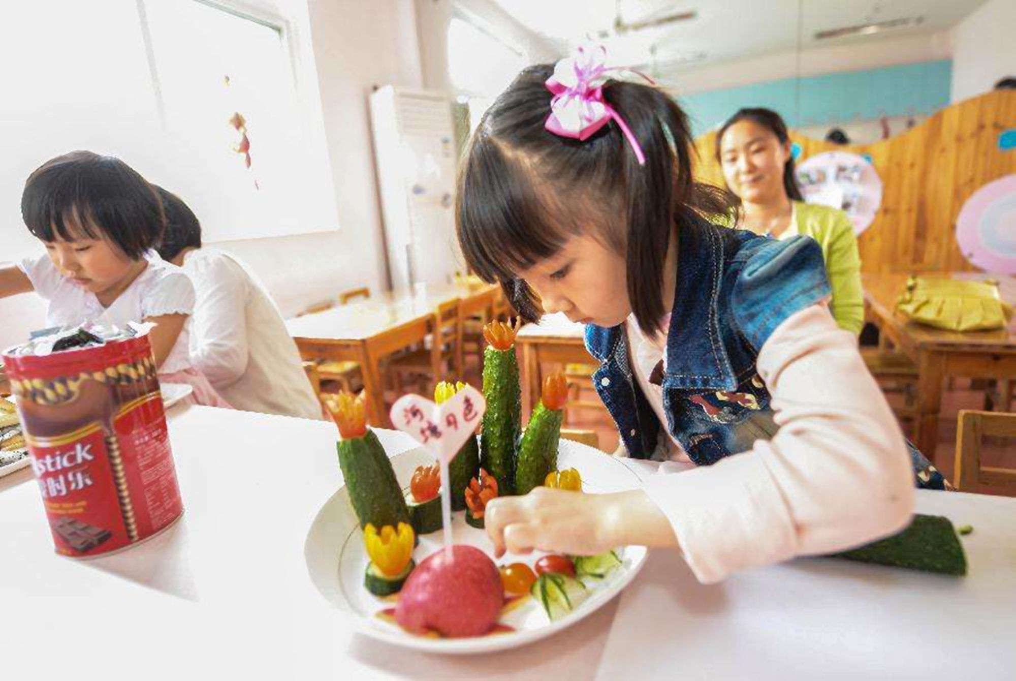 父母|养娃十年不如陪孩子睡一年,身为妈妈,别在孩子心中排序垫了底
