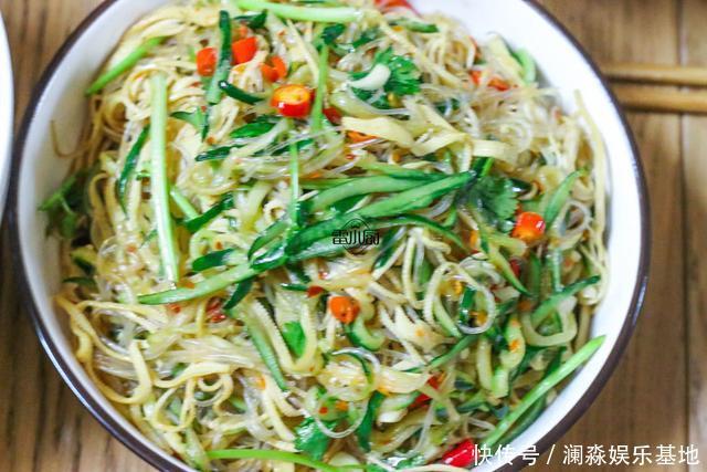 大锅|周末家人团聚,我做了6荤2素,一家人吃了一大锅米饭!