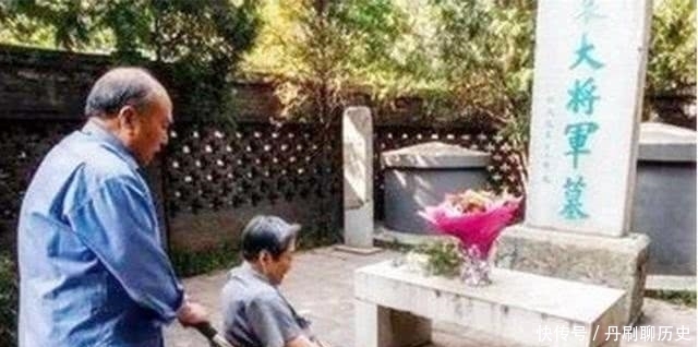 为了一句承诺,这个家族为曾经的主人守墓八百年,至今风雨无阻