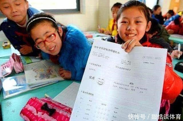 题目|7岁女儿考99.5分回家大哭不止,宝妈看到扣分题目,也忍不住哭了