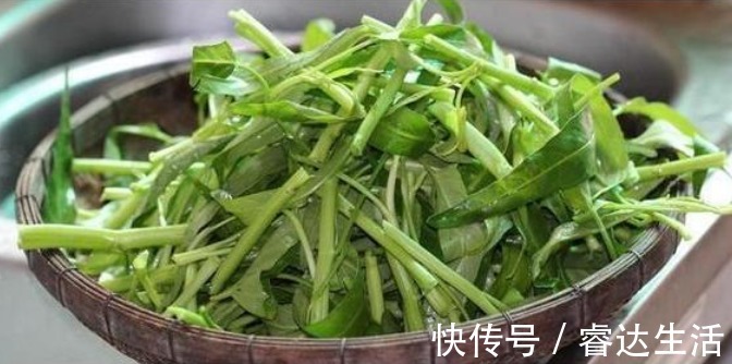 叶绿素|炒空心菜时总发黑,还出水?学会大厨这招,出锅又绿又嫩,很脆爽