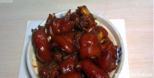 指着|朱元璋指着红烧猪蹄问：这是什么菜？沈万三急中生智，用3个字保住性命！