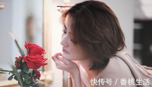 绝经|女人45岁绝经跟54岁绝经比，有啥区别？哪一种衰老速度更快？