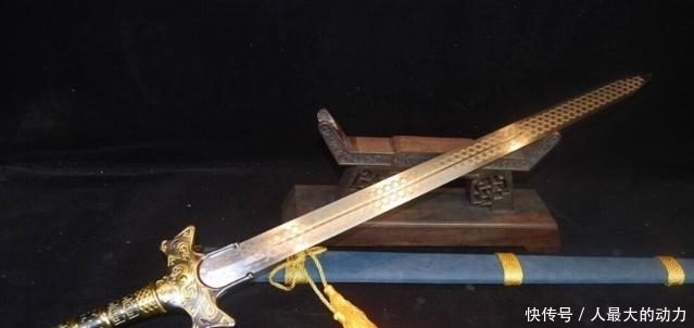 古代的宝刀宝剑,为何能“削铁如泥”?其实削的根本就不是铁!