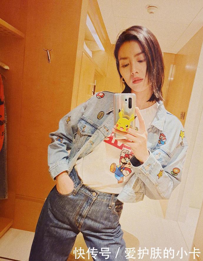 刘雯|刘雯中性风穿搭太赞,牛仔服配大短裤简约时尚,清爽干净真帅气