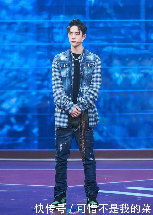 今年AJ1一共发了多少双最贵一双暴跌几万！最便宜的你想不到