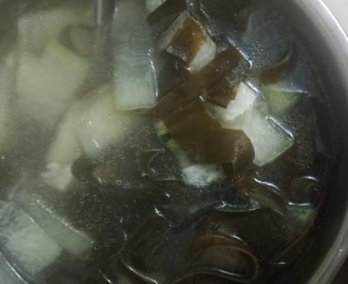 水洗|洗海带时，可不能只用水洗？老妈教你1招，干净清爽无腥味