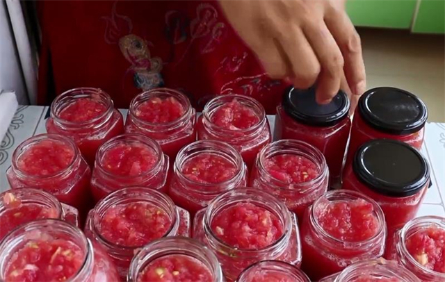 自制|教你在家自制西红柿酱,味道鲜美,做法简单,放一年不怕坏