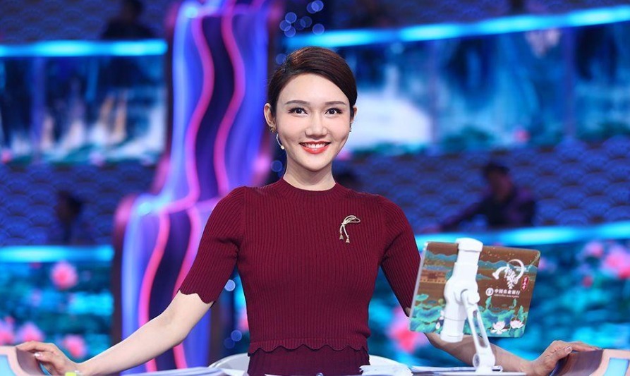 杜甫!诗词大会看到第6季,才知龙洋有水平,对杜甫的一句点评远超康震