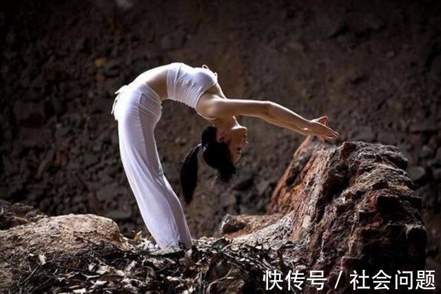 犬式|瘦腿瑜伽 简单三个瑜伽动作帮你快速瘦腿