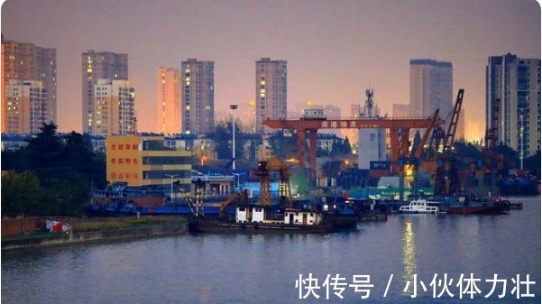 全款买房|银行若全面暂停房贷,购房者只允许全款买房,房价还会继续上涨吗