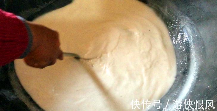 童年记忆|爷爷老配方做凉粉，一次做3盆，爽滑筋道，越吃越想吃，给肉不换