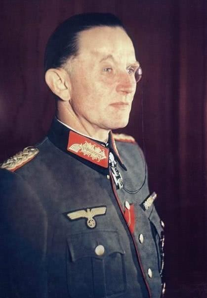 4装甲师|最让人尊敬的德军将领,公然拒绝希特勒军令,坚决和士兵同生共死