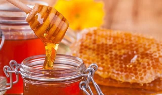 癌细胞|30岁患癌2年,癌细胞反而减少了一半,医生多亏每天吃了它