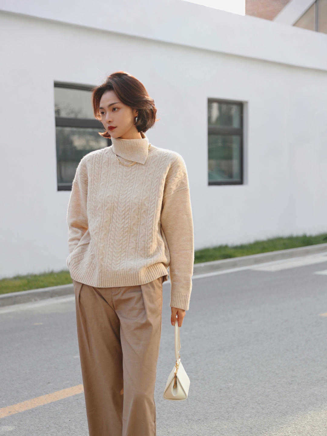 搭配 短款大衣精致的搭法,带你成为秋末冬初的美人儿