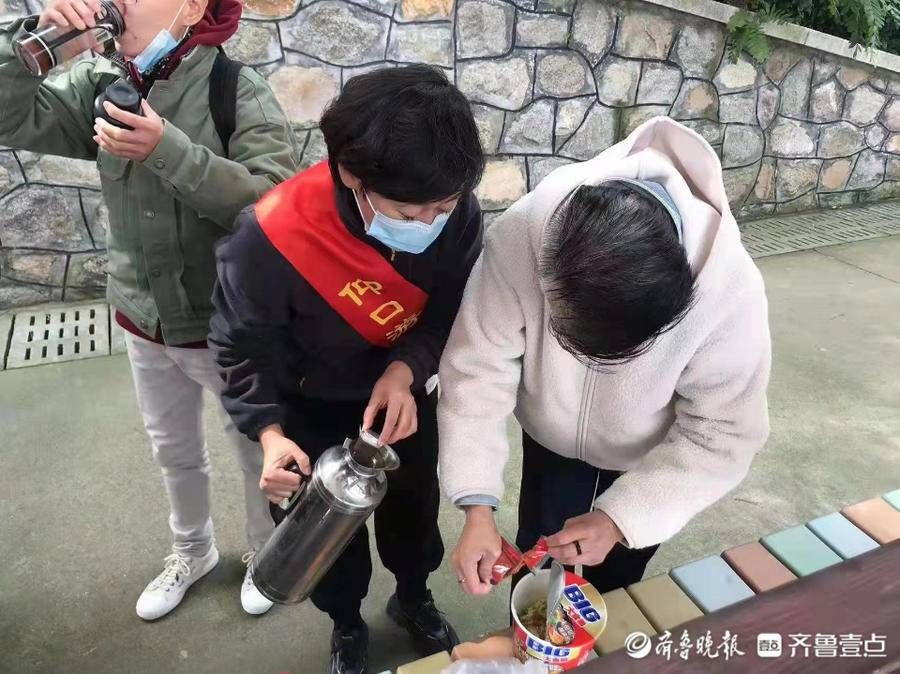 齐鲁壹点|聋哑游客留言点赞！天气大降温崂山景区仰口游览区服务“升温”