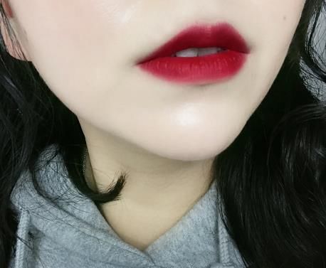 阿玛尼只晓得405就太后进了！这4个色彩也相配美艳，显白又高档