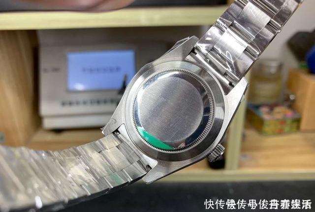 空霸|劳力士真的每一款带有绿色的腕表都火了,先是劳力士,后是它