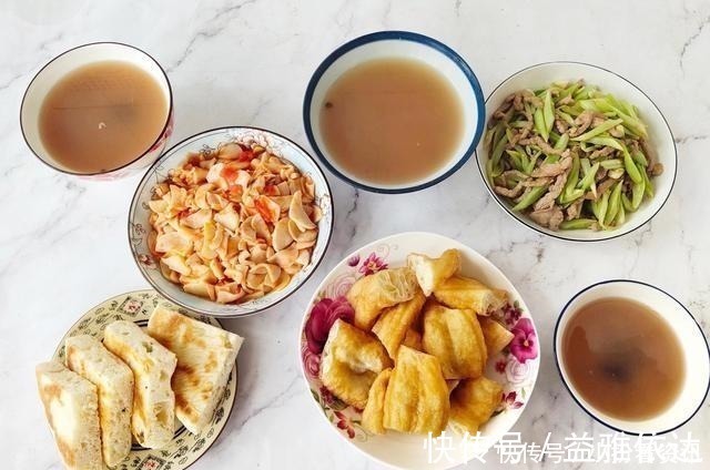 烙饼|假期5天午餐不重样,花钱少营养足,网友接地气,准备抄作业