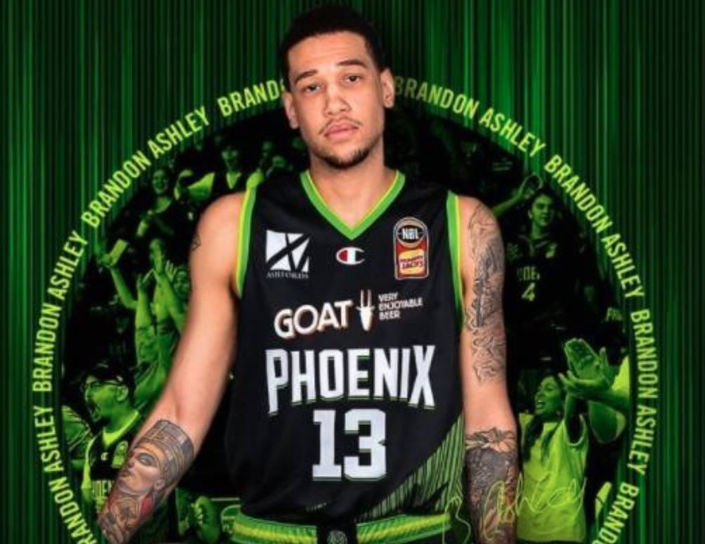 nbl|高开低走被一新援挤压,周琦NBL联赛陷入瓶颈,重返NBA真没戏了?