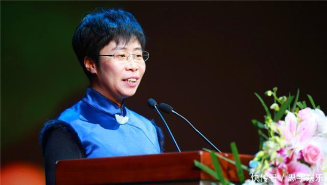 历史|才女蒙曼,她是父母的骄傲,也给双亲带来遗憾