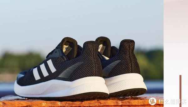 adidas 双11：Adidas买什么鞋？如何买？本文给你所有答案！建议关注收藏。