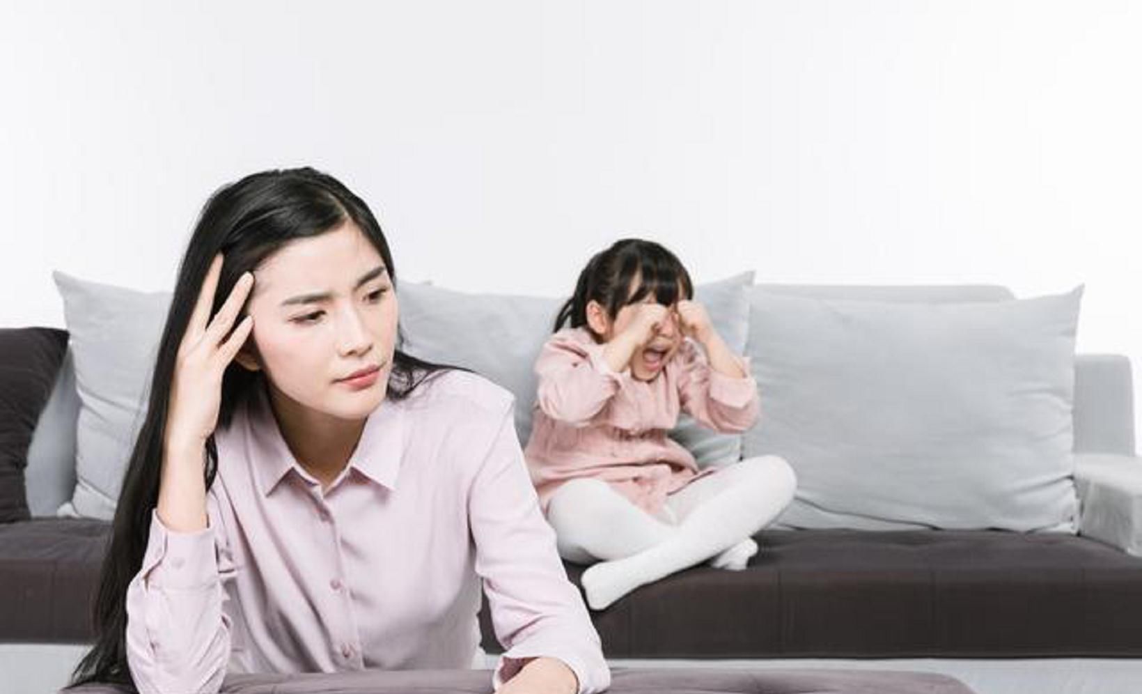 父母|孩子出现某些行为,嘴上教育基本没用,建议直接打