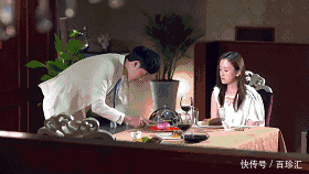 妹子|妹子,腿抖得这么厉害,走完玻璃桥,裤子都湿透了吧