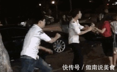 |搞笑GIF：单身久了真可怕 看什么都觉得在看美女