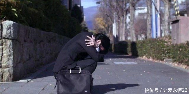 妈妈|3岁宝宝偶遇“黑人宝宝”，手足无措对妈妈疯狂哭喊这是啥呀