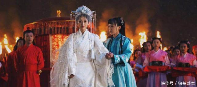 伊消得人憔悴$柳永最经典的诗,道尽相思的最高境界,网友不愧是千古第一情圣!