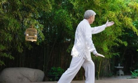 早睡早起|“长寿”的男性,一般有5个特征,若都占,那就偷着乐吧!