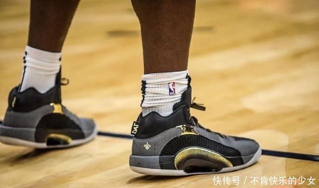 adidas 球星上脚|巴特勒上脚新配色!塔图姆这双骚气!