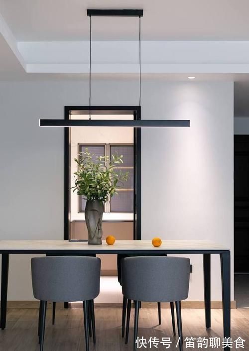 高冷|家居装修也玩高冷范儿,这套128㎡轻奢三居送上,你能借鉴多少?