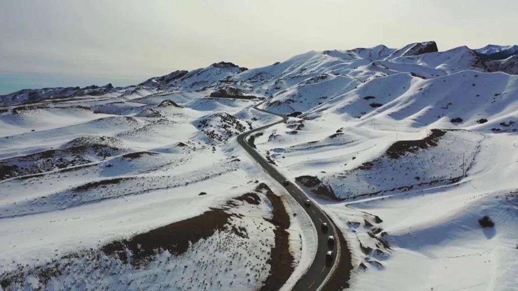 自驾游天山 牛年赏盛景