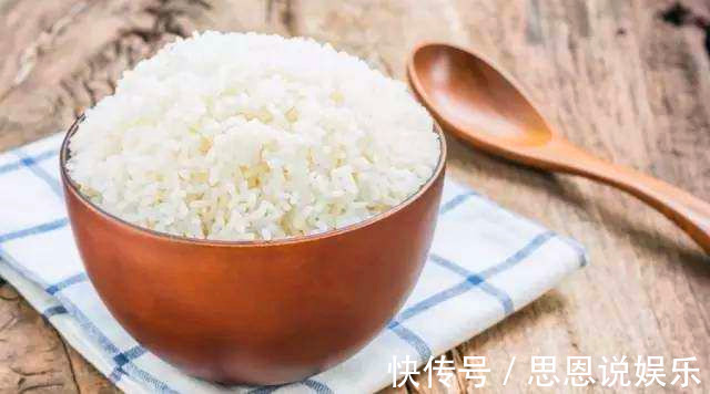 买大米时,长粒米和圆粒米哪个营养更好,又有啥区别涨知识了