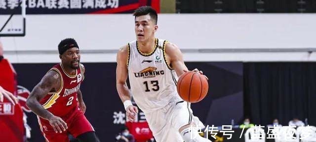 杨鸣|郭艾伦连吃两T被驱逐,会被追加禁赛吗两大细节表明有可能升级!