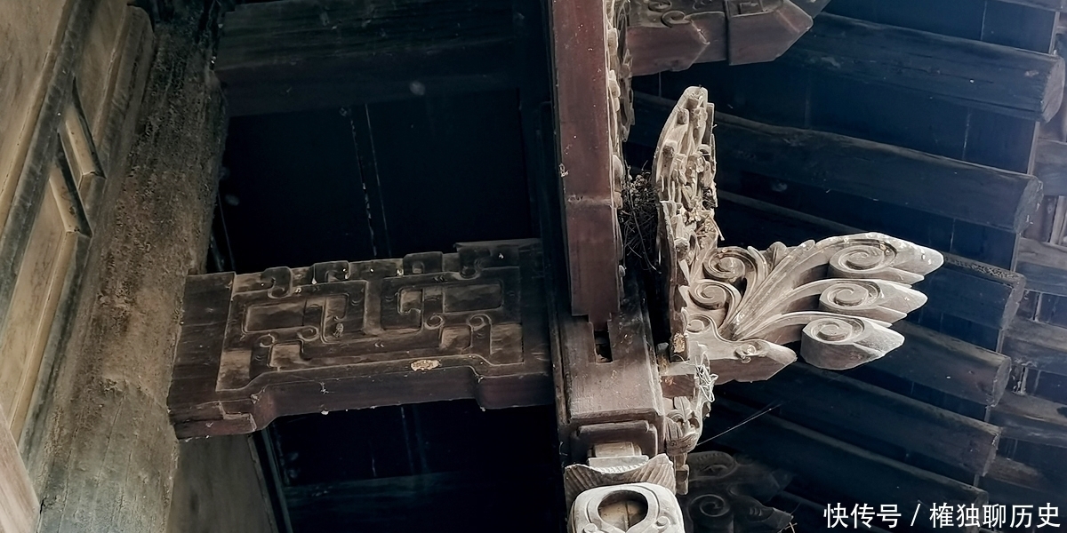 爷爷|老人住百年豪宅,雕梁画栋十分精美,“我爷爷花二百两银子买的”