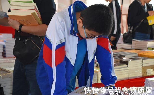 消化吸收|缺锌的小孩,6个身体情况藏不住,医生:比同龄孩子矮8公分