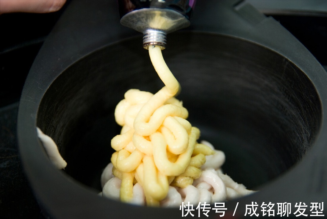 氧奶 染发好看但别用错了双氧奶，了解染发的基本原理，染发从此不迷路
