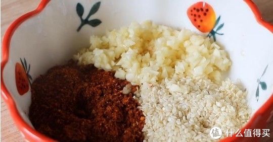 菠菜学会这样做，家里有不吃青菜的孩子都喜欢，营养美味，真解馋